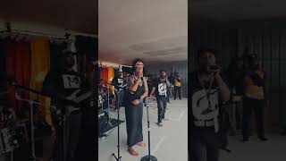 KULUNG LEWA ft Meriani Masani.(Kande Dwayne). Live In Oro Province.