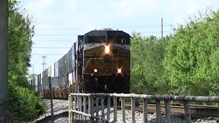 CSX ES40DC 5318 and ES44AH 891 Lead Intermodal X125-21 on 4/21/21