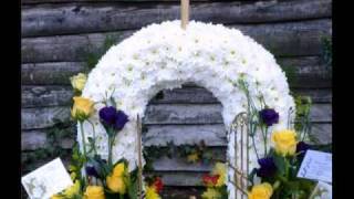 Floral Funeral Sculptures\Tributes 4 Country Garden The Florist Winslow