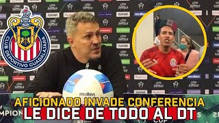 🚨AFICIONADO LE DICEN DE TODO a Óscar García en conferencia | Chivas