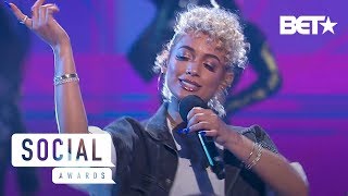 DaniLeigh Upgrades the 2019 BET Social Awards Stage with Lil Bebe Performance |