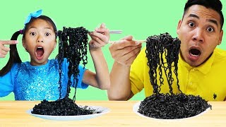Wendy Pretend Play Wants to Eat Black Noodles