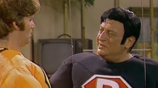 Superhero Face Off: Rodney Dangerfield vs. Bill Murray (1982)