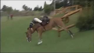 Andrew Nicholson defies gravity - Burghley Horse Trials 2000