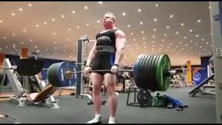 320kg (705lbs) deadlift