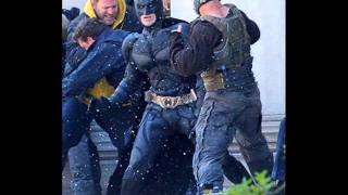 The Dark Knight Rises: New Batman and Bane pictures