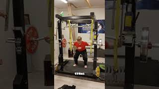 17yo SQUATS 227.5kg • 501lbs RAW