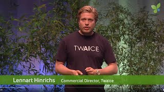 Lennart Hinrichs pitches Twaice