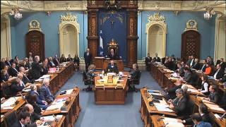 Une 1re question sans applaudissements à Québec