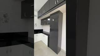 Attractive Modular Kitchen Design // Good Colour Combination // Simple & Neat Ki