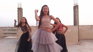 gal karke dance cover by happy, jiya , and krisha