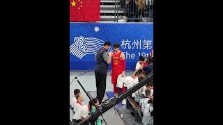 姚明亲自指导王哲林 鼓励他走出低谷 中国篮协主席做的好 #teamchina #cba #杭州亚运会 #杭州亞運會 #中国男篮 #阿才说球 #yaoming #姚明