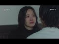 cho byeong kyu and kim sejeong hug the uncanny counter netflix philippines