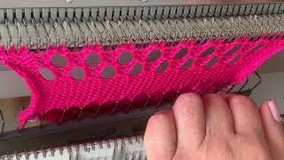 Mesh on a knitting machine