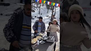 Manali igloo তে এসে এগুলো কি খাবারদেখলাম #minivlog #shorts