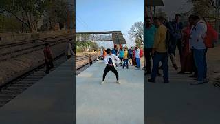 #Video - झकोरा मारे झुलनी - #PramodPremi Yadav - Jhakora Mare Jhulani - #Karishma Kakkar | New Song