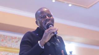 LIVE FULL WORSHIP AVEC LE FRÈRE DANIEL KASHALA DU GROUPE MOBILE DU MONDE