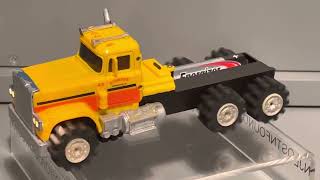 Schaper Stomper Yellow Semi Running W/ Lights • Two