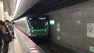 東京メトロ千代田線 北千住駅の16000系　Tokyo Metro Chiyoda Line Kita-Senju Station　(2017.11)