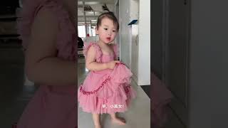 小可爱穿裙子呀！#tutu裙 #骗你生女儿可盐可甜 #做个很哇塞的女孩装