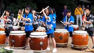 平岡八幡宮　例祭　太鼓・獅子舞奉納