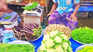 সবজির বাজার কুমিল্লার টমছম ব্রিজে: টাটকা ও সস্তা সবজি কেনার সুযোগ