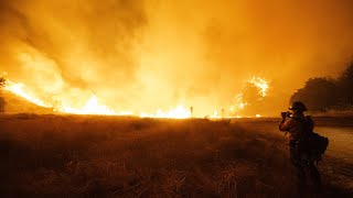 Firefighters battle new Los Angeles inferno