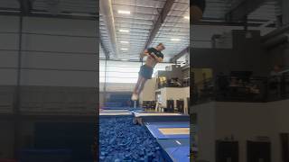 🌪️😵‍💫 #gymnast #trampolinegymnastics #flip #olympics #extreme #twist #trampoline #backflip