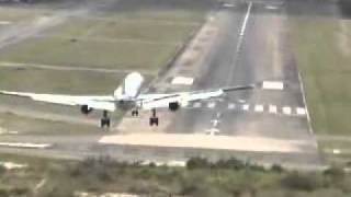 American Airlines Boeing 757 Crazy Landing in Honduras