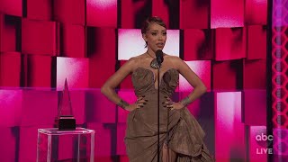 Doja Cat Wins Favorite Female Artist - Soul / R&B - The American Music Awards