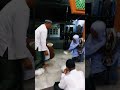 Habis solat d kasi makan alhamdulilaa