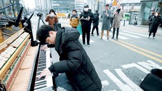 A Student Playing Tokyo Ghoul - Unravel With Street Piano