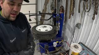 Mounting a 19.5 Rim with Mayflower 960 Tire Machine