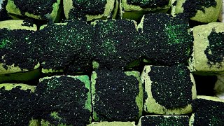 Sizzling black topping green reforms🖤💚|Crumble on foamy water💚🖤 | Asmr | oddlysatisfying #643