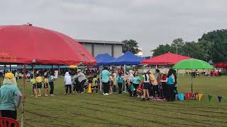 第57届宋华小学运动会 四年级女子组接力赛