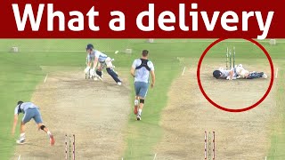 Unplayable Yorker by English bowler Mark Wood