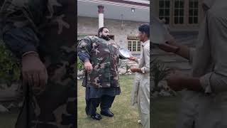khan baba bending frypan on one hand😱😱😱. #pakistanihulk #worldstrongestman #khanbaba #viralvideo