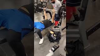 Bench Press (185 lbs), guy attempts 185 for the 1st time 2-14-22