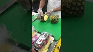 Hightech machine to peel the pineapple 🍍 #lulusupermarket#pineapple#viral#juicy