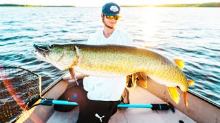 HE CAUGHT A GIANT!!! (Musky Opener 2021)