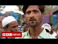 Locked down India struggles as workers flee cities - BBC News