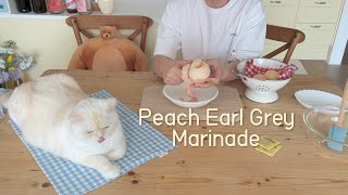 [Vlog] Cooking with cats - Peach Earl Grey Marinade