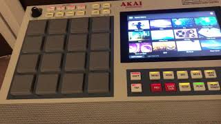 Akai MPC Live 2 Retro HOW TO ASSIGN SOUNDS TO PADS