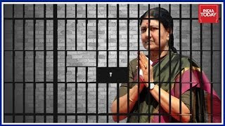 Bengaluru Prison Becomes Sasikala's Darbar; Meets 14 Visitors In 31 Days