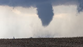 Tornado near Waverly, Nebraska
