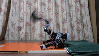 ロボットがバク転で起き上がる【Robot stands up in backflip】