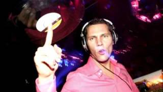 Tiësto's Club Life: Episode 057 Part 1 (3/4)