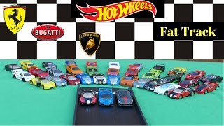 Hot Wheels fat track drag tournament race Bugatti vs Lamborghini vs Ferrari