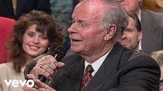 Bill & Gloria Gaither - Sinner Saved By Grace [Live] ft. George Younce, Glen Payne