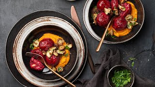 Recipe: Beetroot dumplings with squash and mushrooms | FOOBY